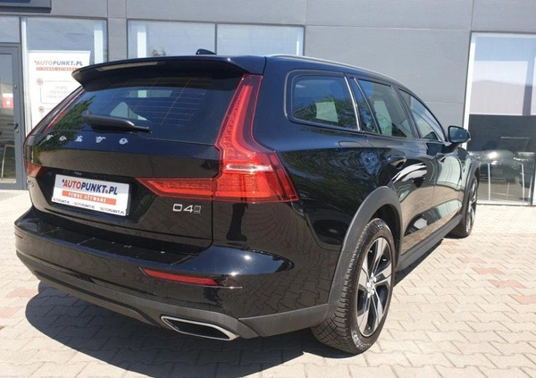 Volvo V60 Cross Country cena 124900 przebieg: 123961, rok produkcji 2020 z Warszawa małe 742